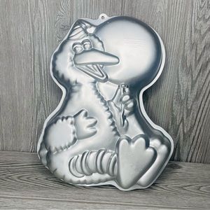 Vintage Wilton 1978 Big Bird aluminum Cake Pan wall art decoration
